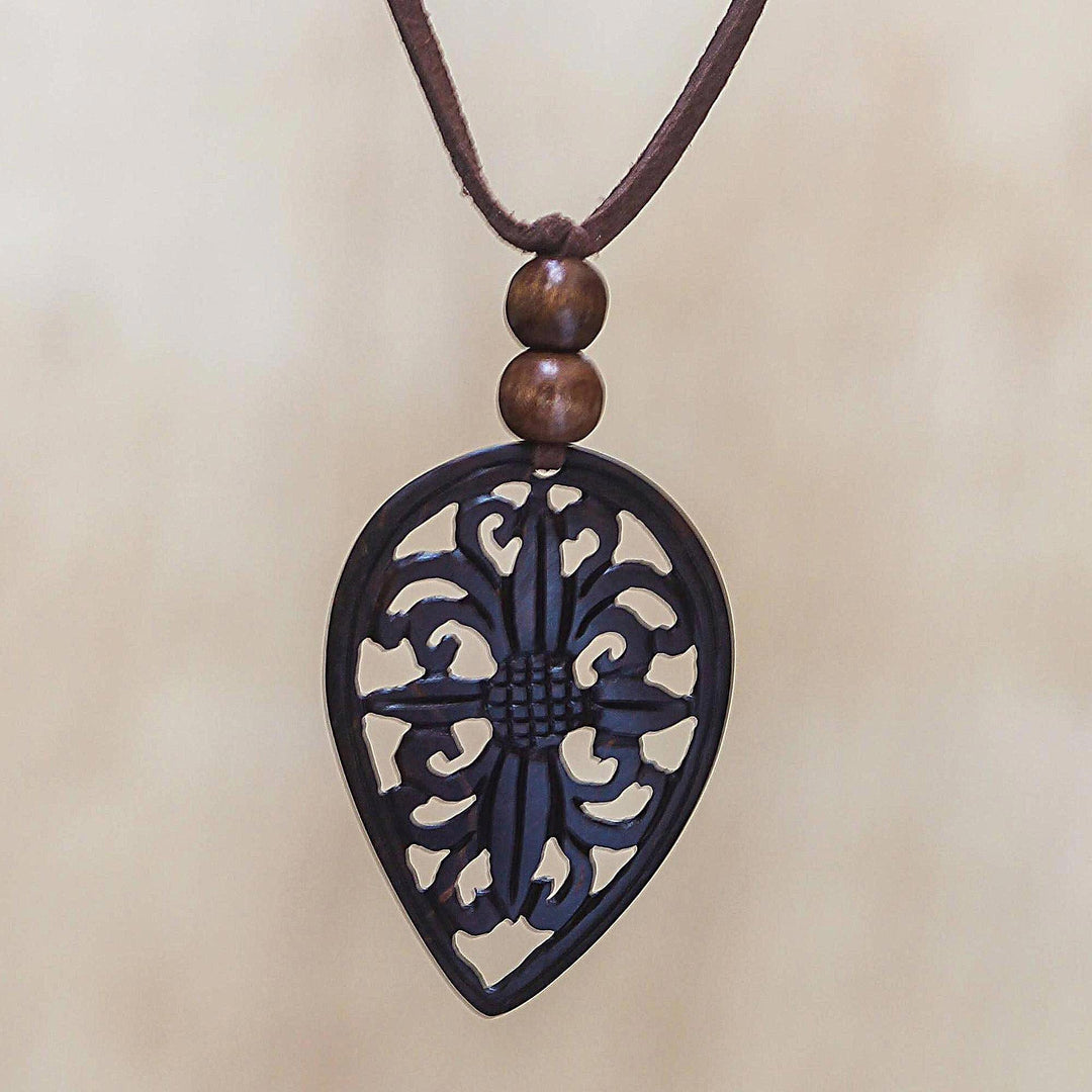 Coconut Shell Pendant Necklace - Floral Leaf