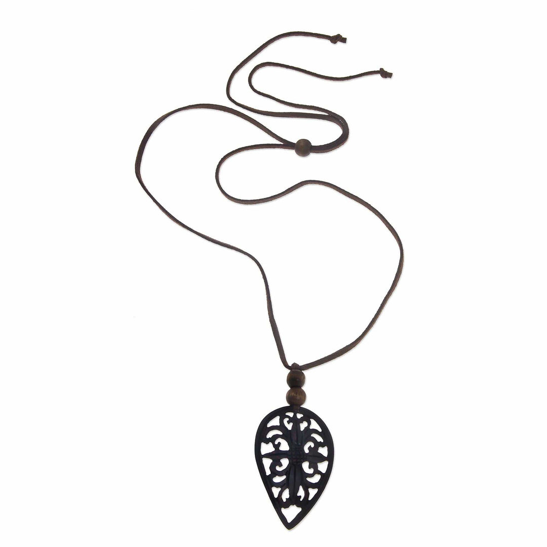 Coconut Shell Pendant Necklace - Floral Leaf