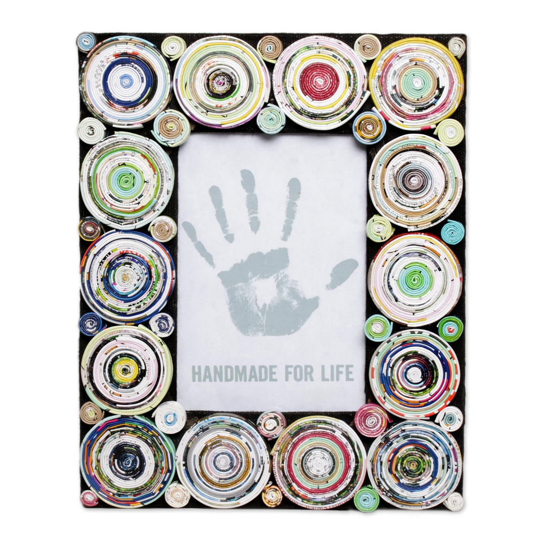 4x6 Recycled Paper Photo Frame with Circle Motifs - Hypnotizing Circles