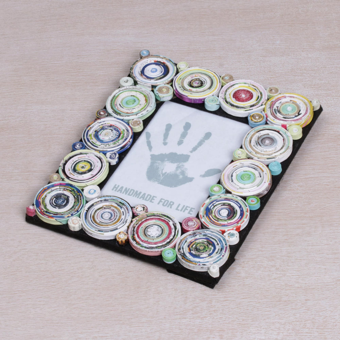 4x6 Recycled Paper Photo Frame with Circle Motifs - Hypnotizing Circles