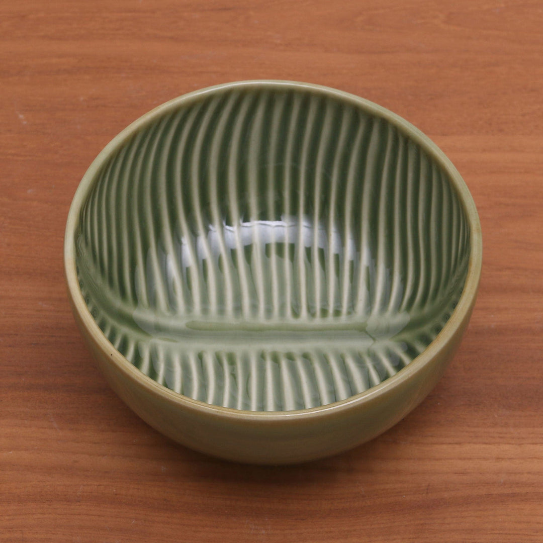 Ceramic Banana Leaf Serving Bowl (7 Inch) - Banana Vibes