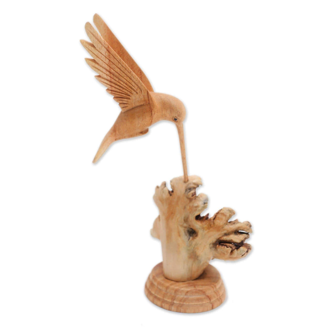 Jempinis Wood Hummingbird Sculpture - Feasting Hummingbird