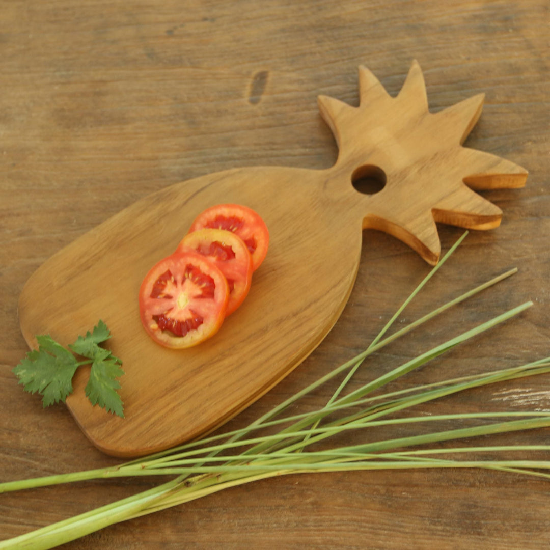 Pineapple Teak Wood Cutting Board - Pineapple Feast – GlobeIn