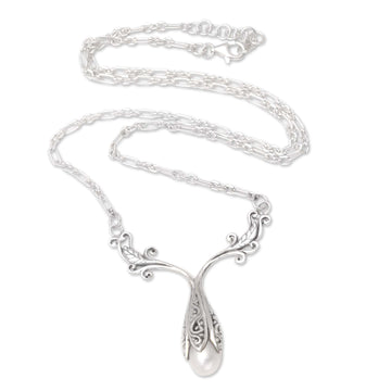 Sterling Silver Cultured Pearl Pendant Necklace - Glorious Queen