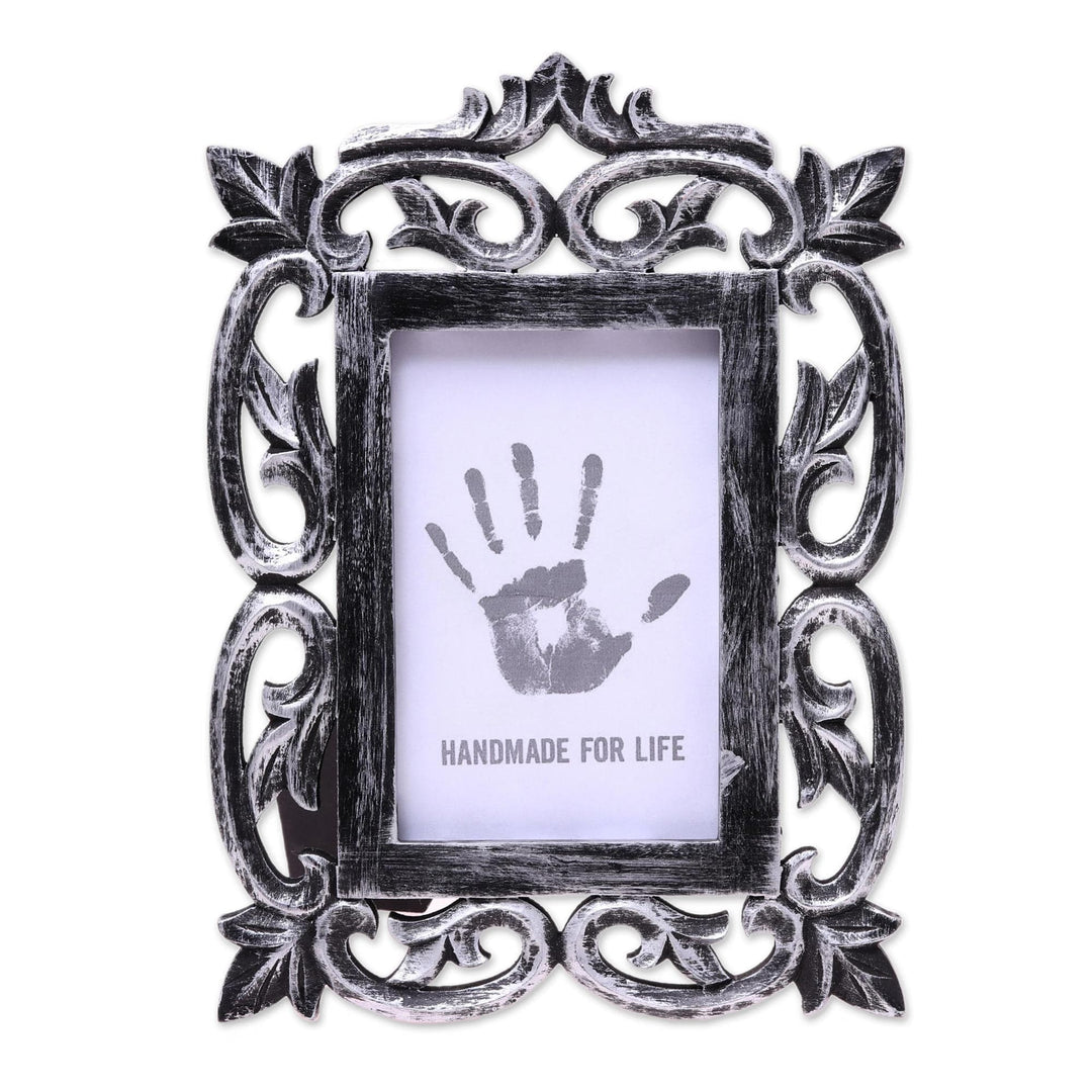 Hand Carved Distressed Black Mango Wood Photo Frame (4x6) - Noble Portrait