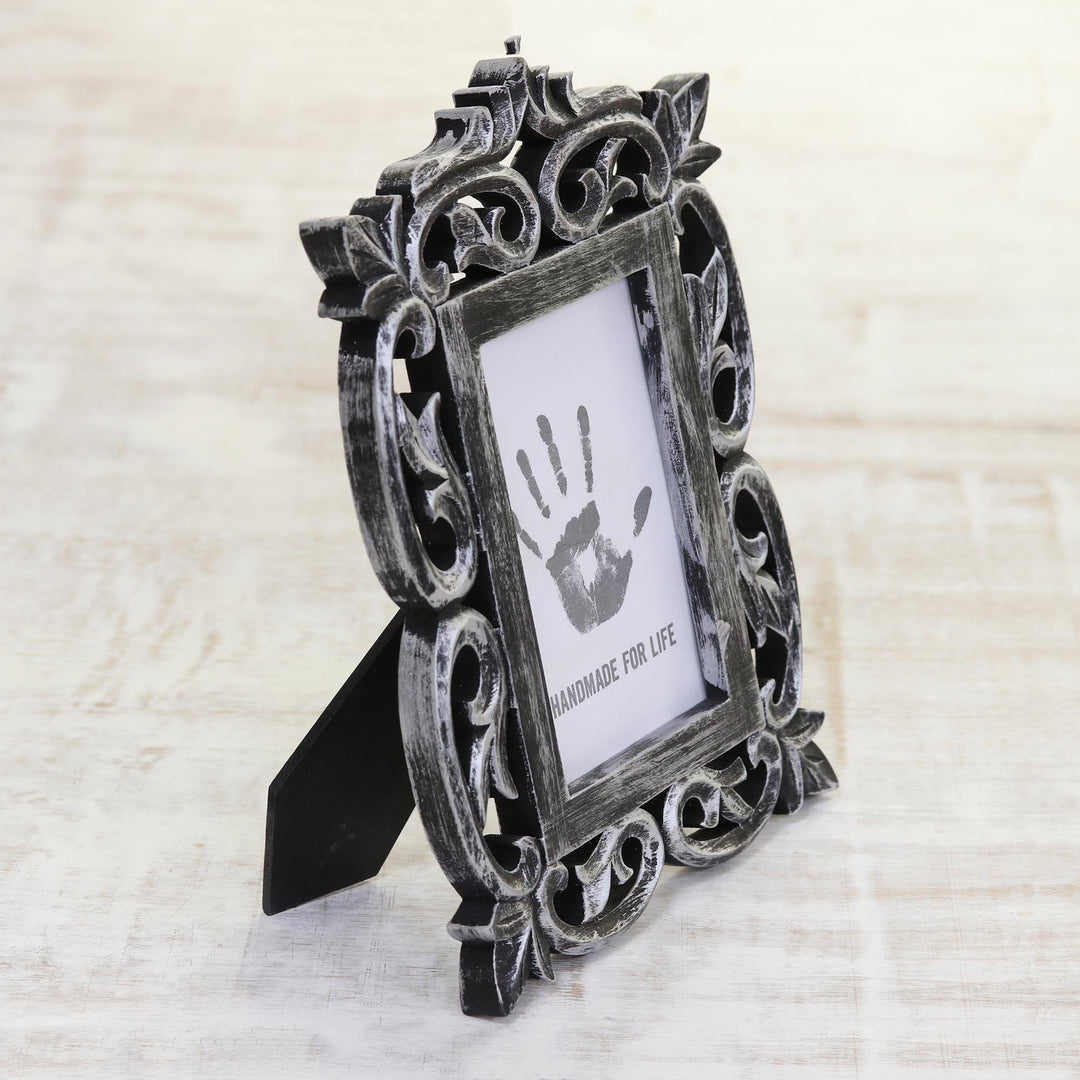 Hand Carved Distressed Black Mango Wood Photo Frame (4x6) - Noble Portrait