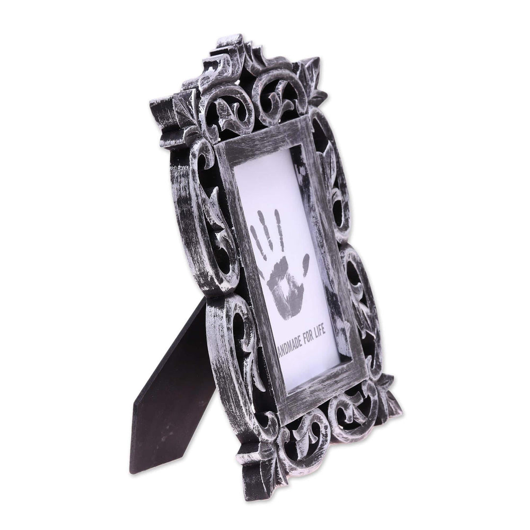 Hand Carved Distressed Black Mango Wood Photo Frame (4x6) - Noble Portrait