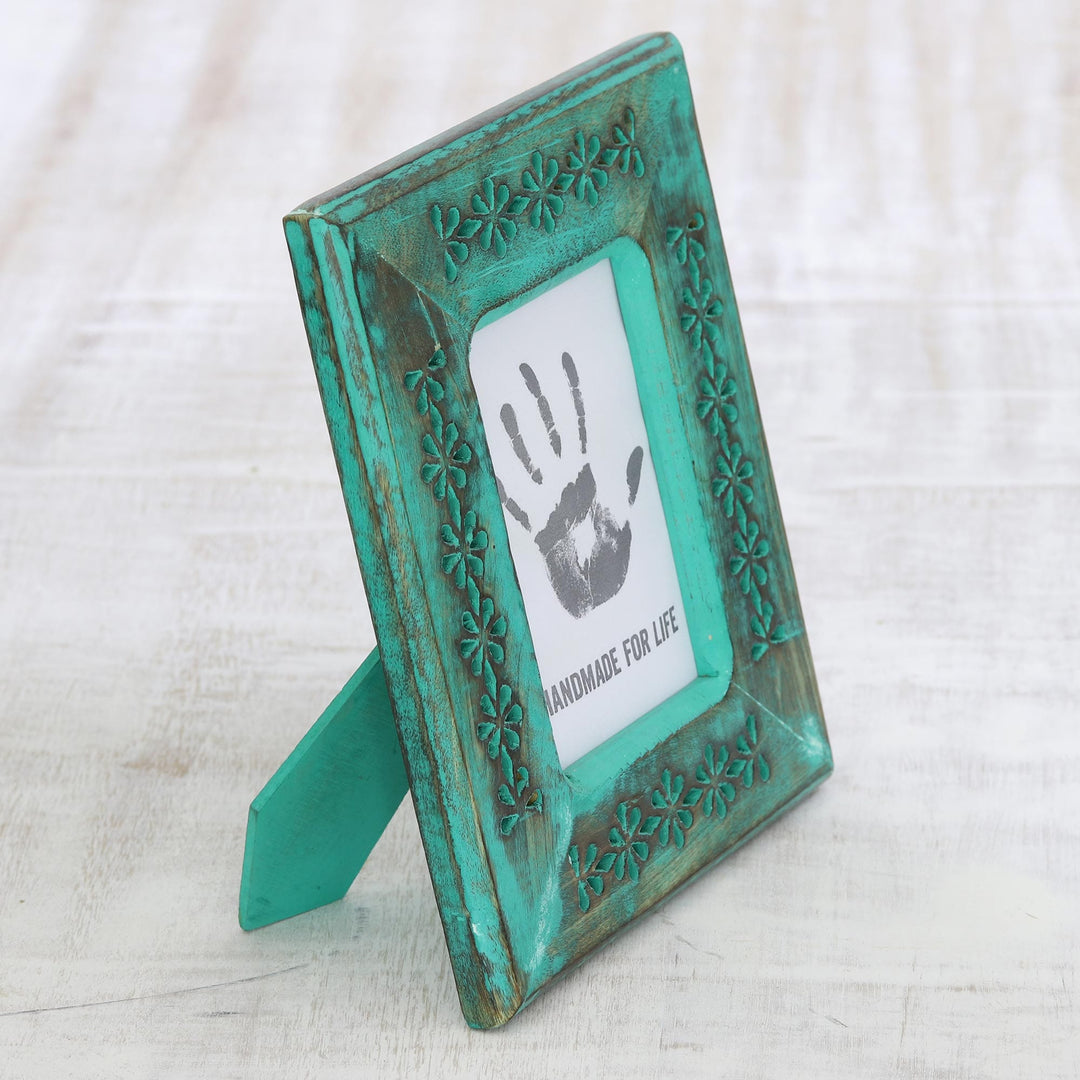 Green Hand Carved Flower Cutouts Wood Photo Frame (4x6) - Blossom Meadow