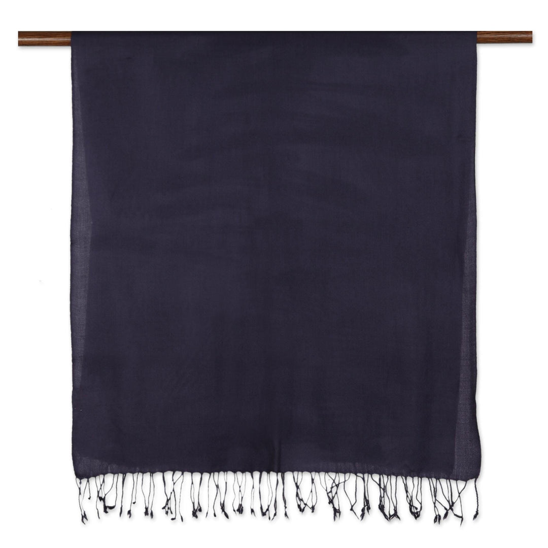 Hand-Woven Mulberry Wool Shawl - Winter Warmth in Mulberry