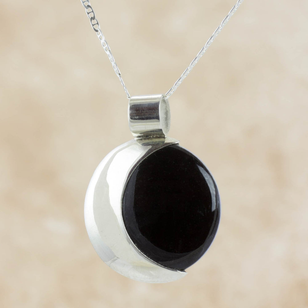 Medium Maya Eclipse Lilac and Black Jade Silver Necklace - Lilac Quetzal Eclipse
