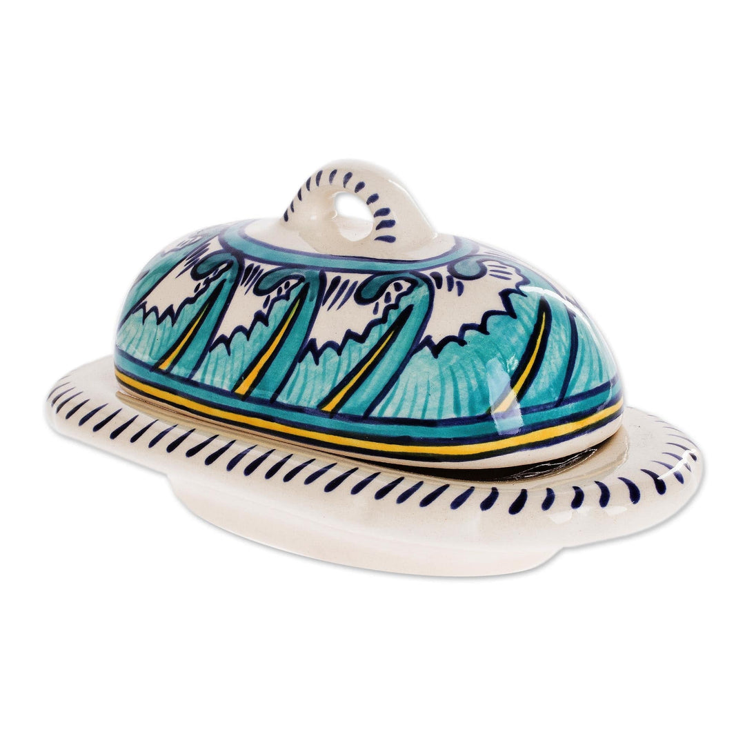 Covered Ceramic Butter Dish Crafted of Ceramic - Quehueche