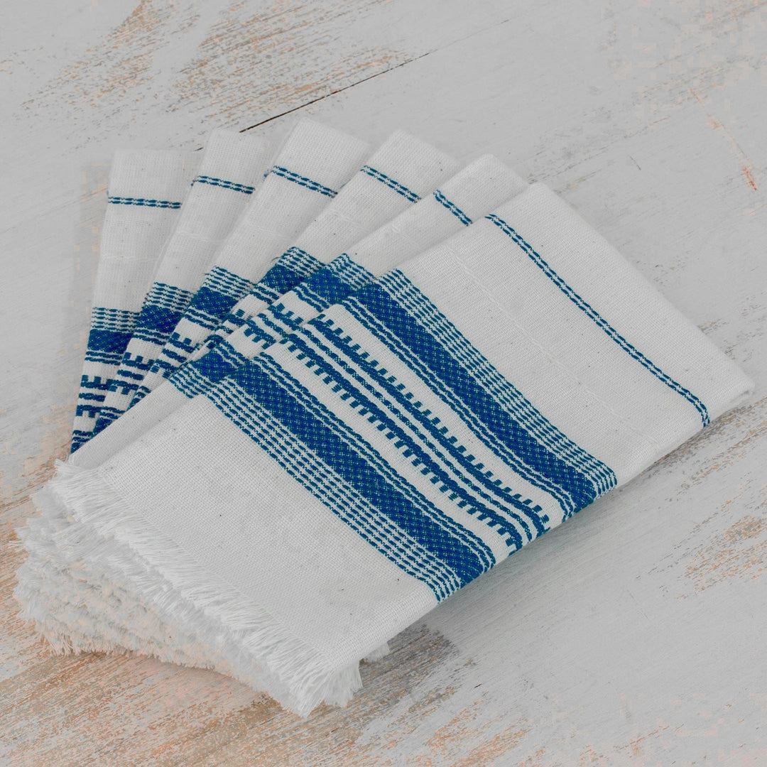 Cheerful Kitchen in Blue