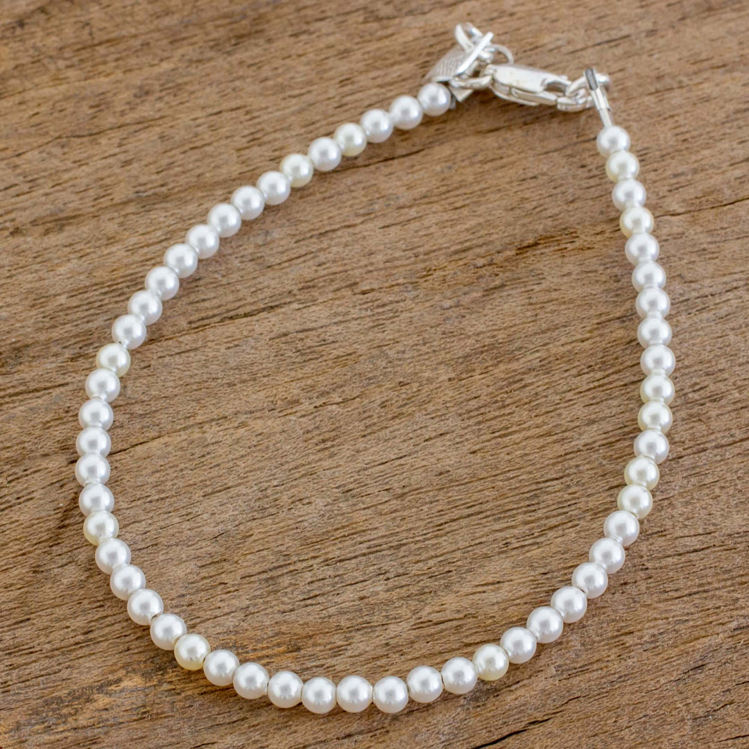 Cultured Pearl Beaded Bracelet from Guatemala - Beautiful Delicacy