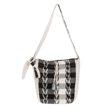Handwoven Cotton Bucket Bag in Black and Ivory - Black and Ivory