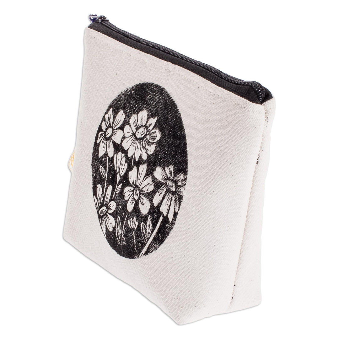 Floral Motif Cosmetic Bag - Daisies