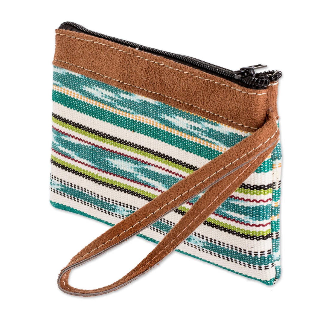 Handwoven Green Cotton Wristlet Bag with Zippered Closure - Jocotenango Green