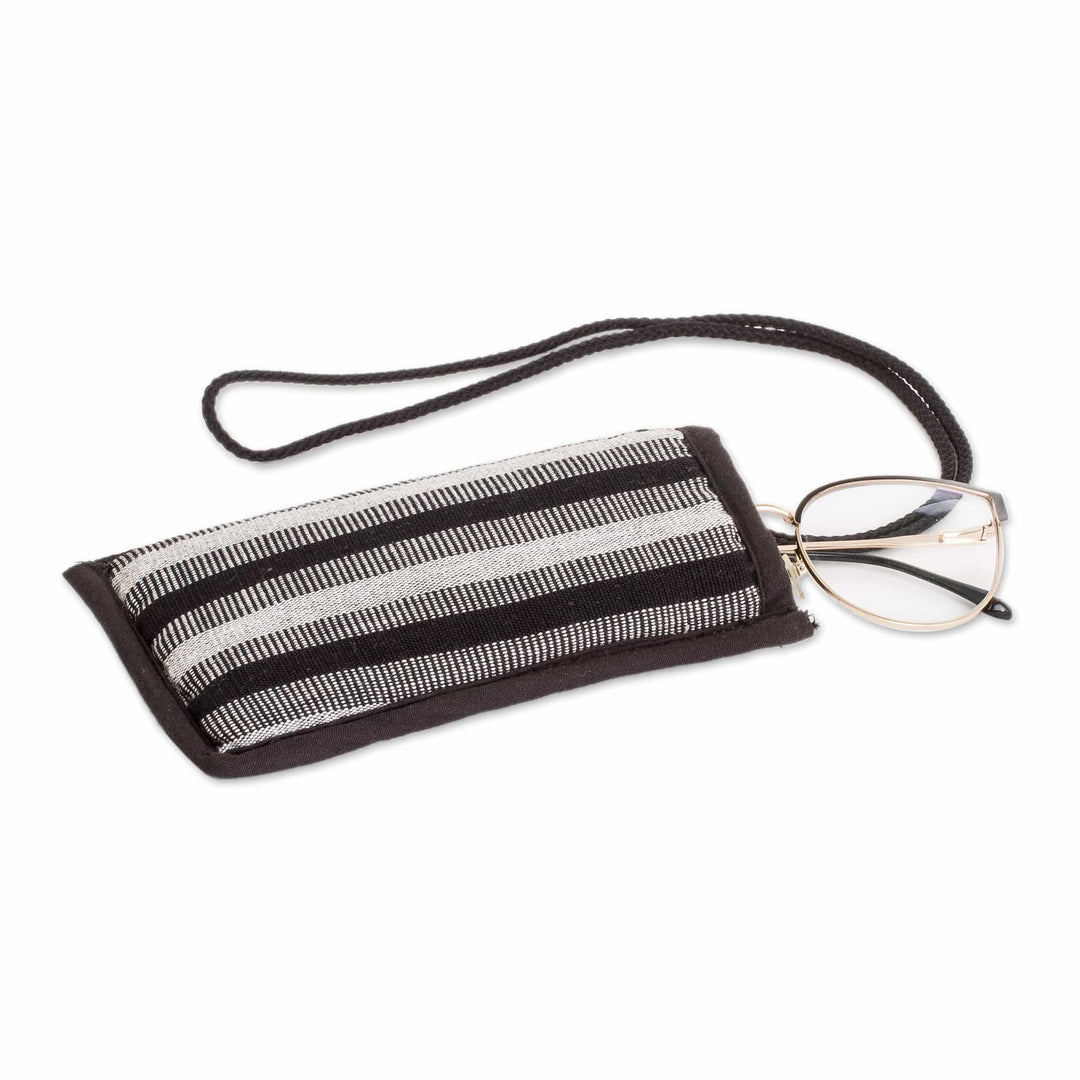 Black and White Cotton Glasses Case Handmade in Guatemala - Wintertime