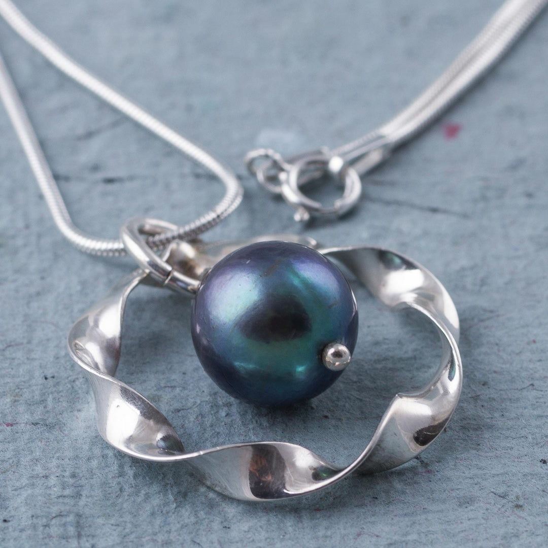 Black Pearl and Sterling Silver Necklace - Dark Aura