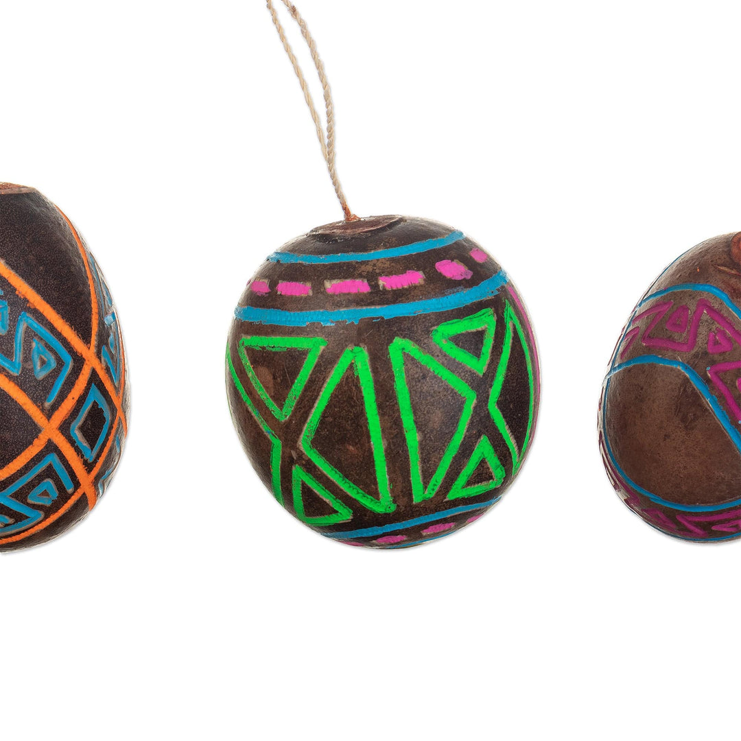 Peruvian Holiday Ornaments Handmade from Calabash (Set of 6) - Amazon Spirits